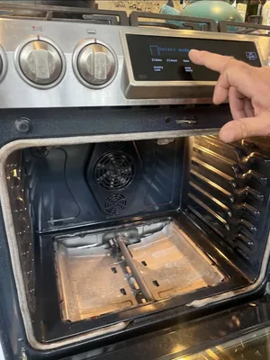 Household appliance repair in Vancouver Downtown