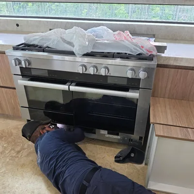 Household appliance repair in West Vancouver