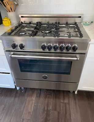 Household appliance repair in West Vancouver