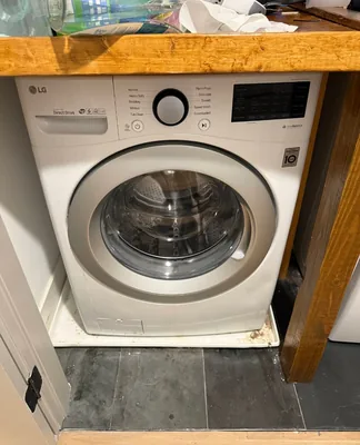 Household appliance repair in West Vancouver